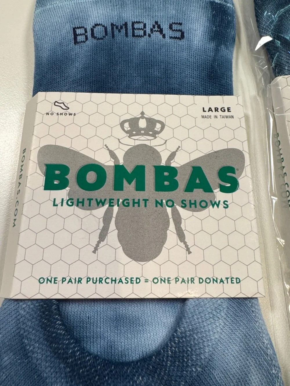 Bombas NWT Tie Dye No Show Socks 4PR Total 2PR PNK 2 Blu SZ: LRG fits Sizes 7-9